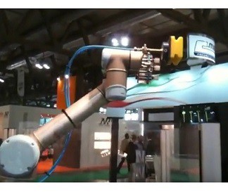 9 - Ventosa BEC 60 e generatore di vuoto PVR5 su robot